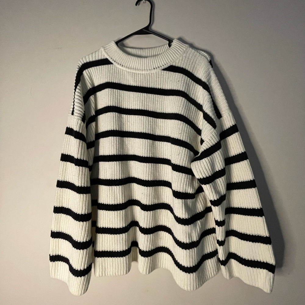 H&M Striped White Sweater